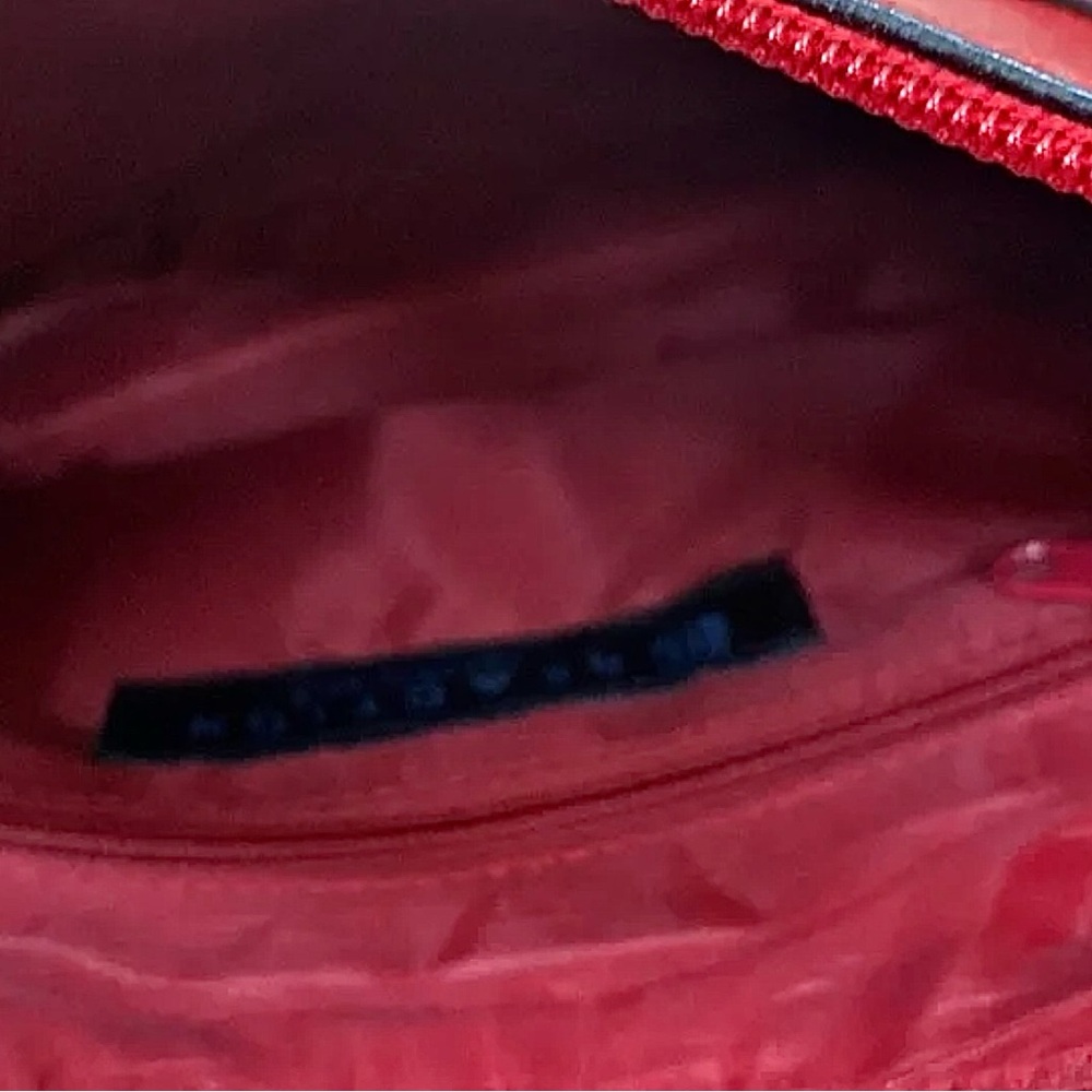 🍓Kenneth Cole Reaction Y2K Leather Shoulder Bag in Strawberry - Picture 5 of 6